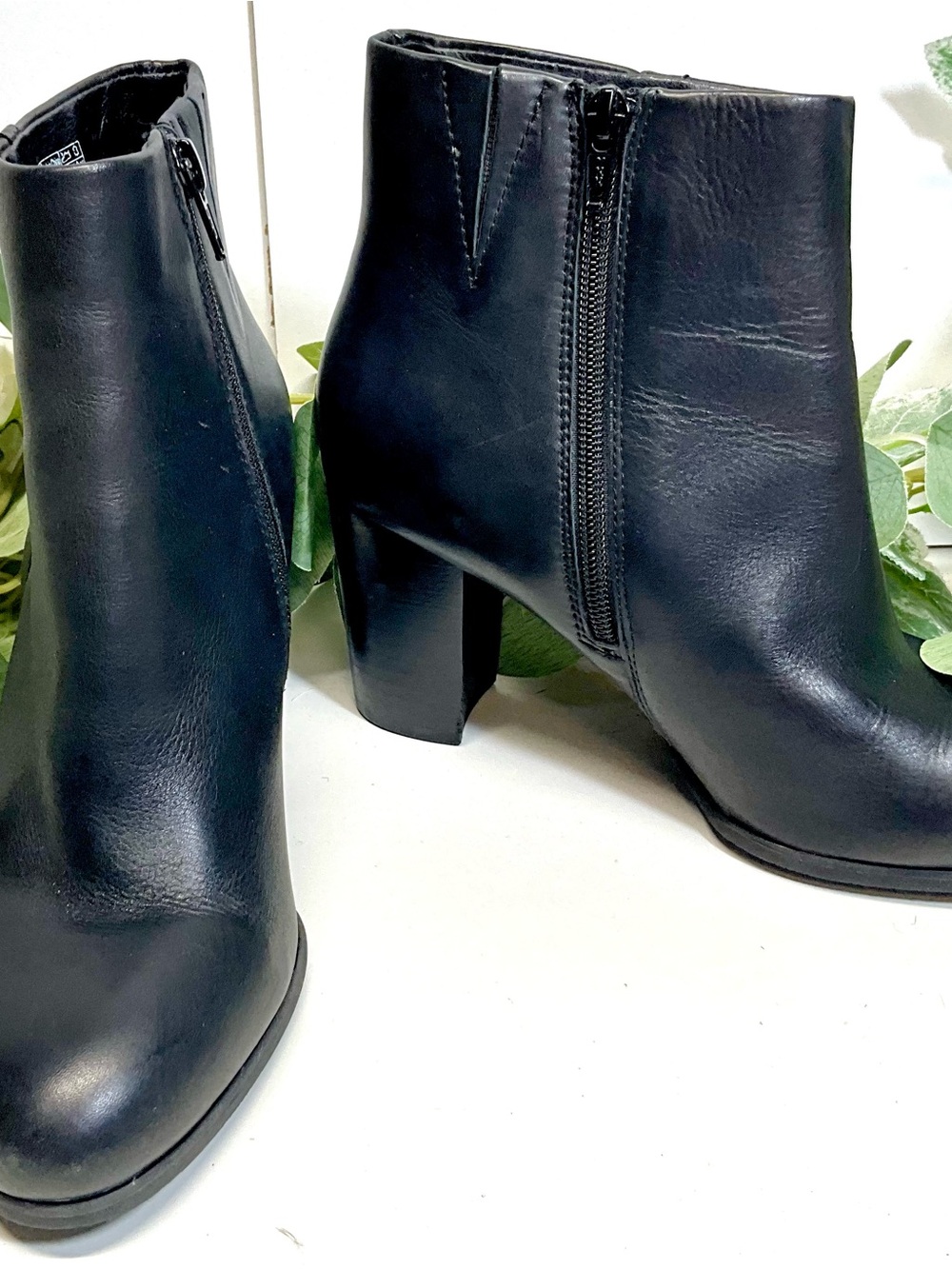 Vionic Black Leather Side-Zip Block Heel Ankle Boots